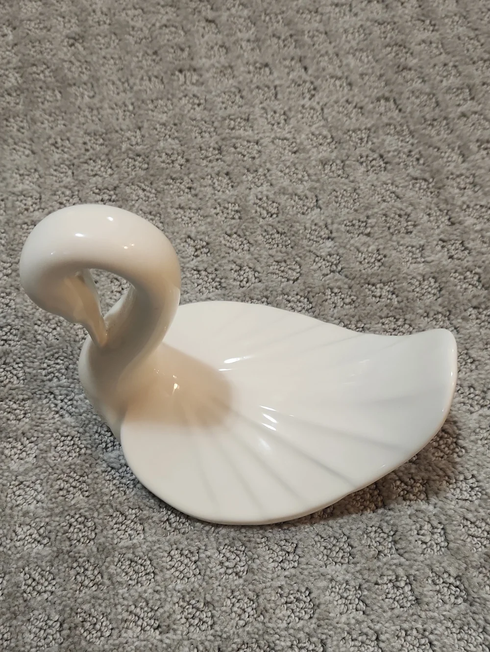 Vintage Andre Richard Ceramic Vanity Swan Hand Towel Holder Cream Color